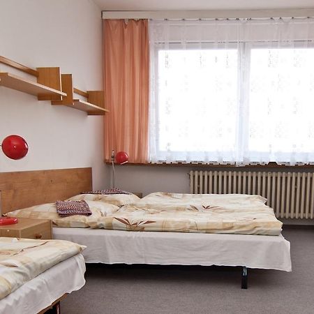 Domov Mladeze A Skolni Jidelna Karlovy Vary Hotel Værelse billede